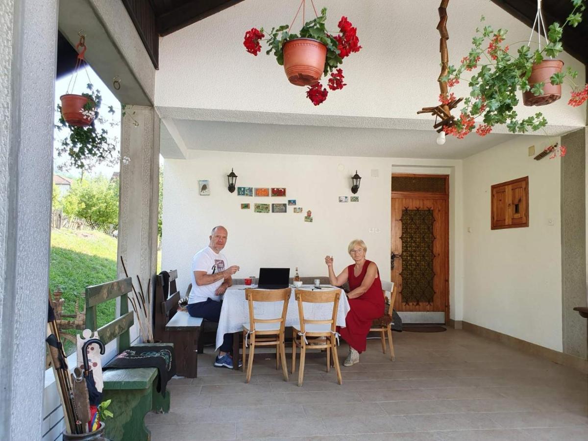 モクラ・ゴラ Apartman Draga Bed & Breakfast エクステリア 写真